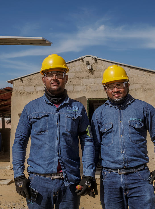 Personas trabajando